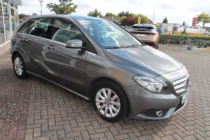 Mercedes-Benz B 180 Klima+Ganzjahresreifen+PDC