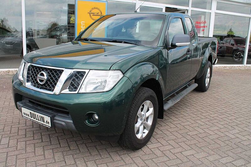 Nissan Navara 2,5 dCi King Cab 4x4 Laderaumrollo