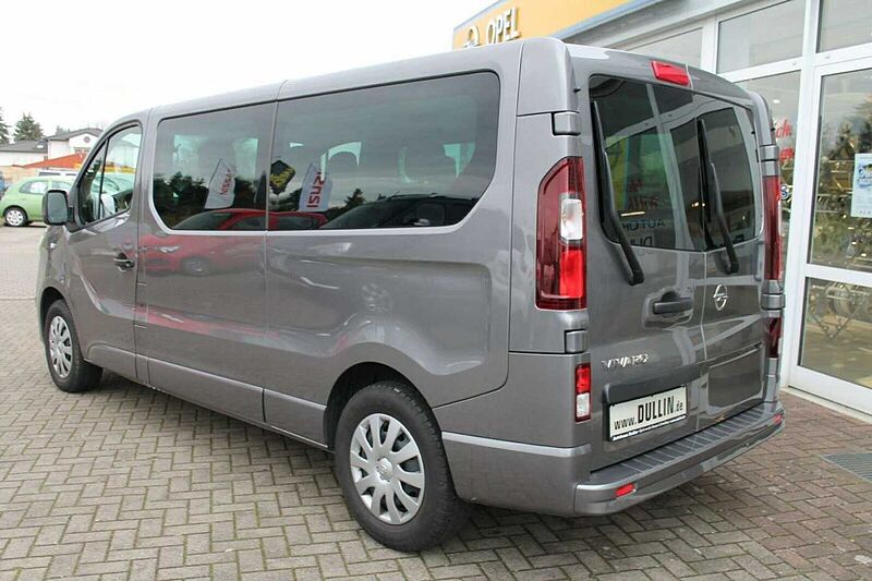 Opel Vivaro Bus 9-Sitzer L2H1  2,9t Navigation