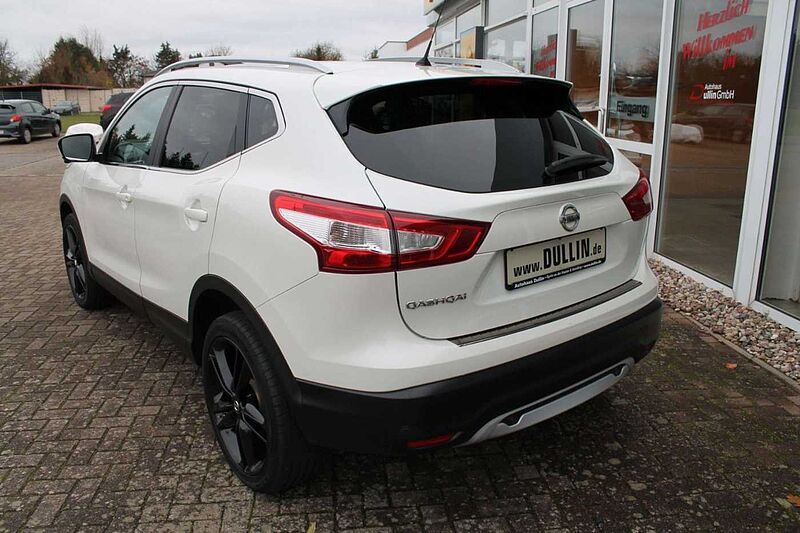 Nissan Qashqai 1,6 dCi Black Edition 4x4 Anhängerzug