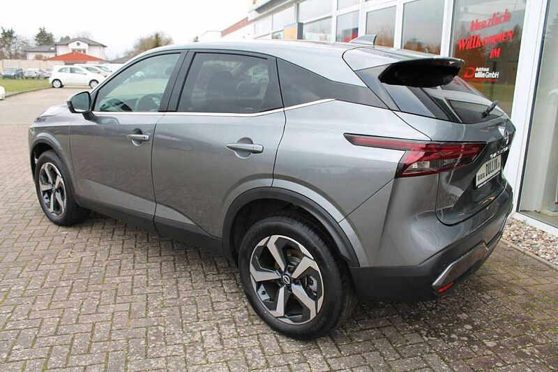 Nissan Qashqai 1,3 DIG-T  N-Connecta el. Heckklappe