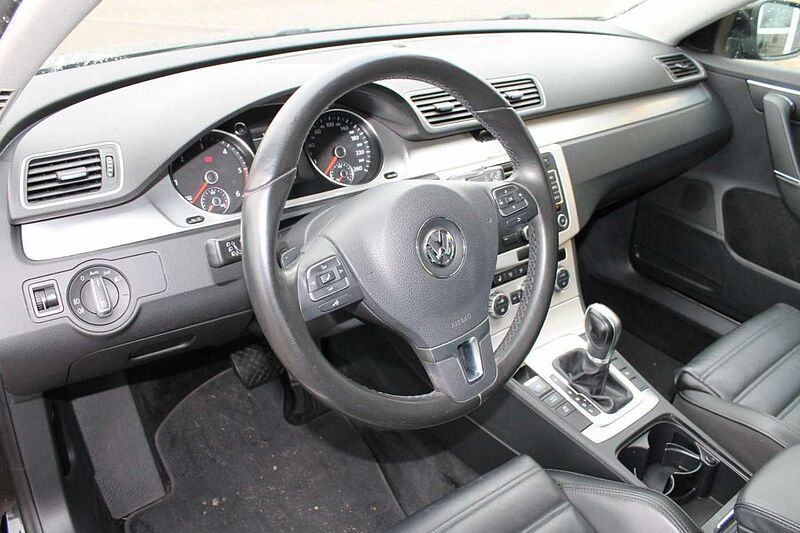 Volkswagen Passat Variant Highline BlueMotion